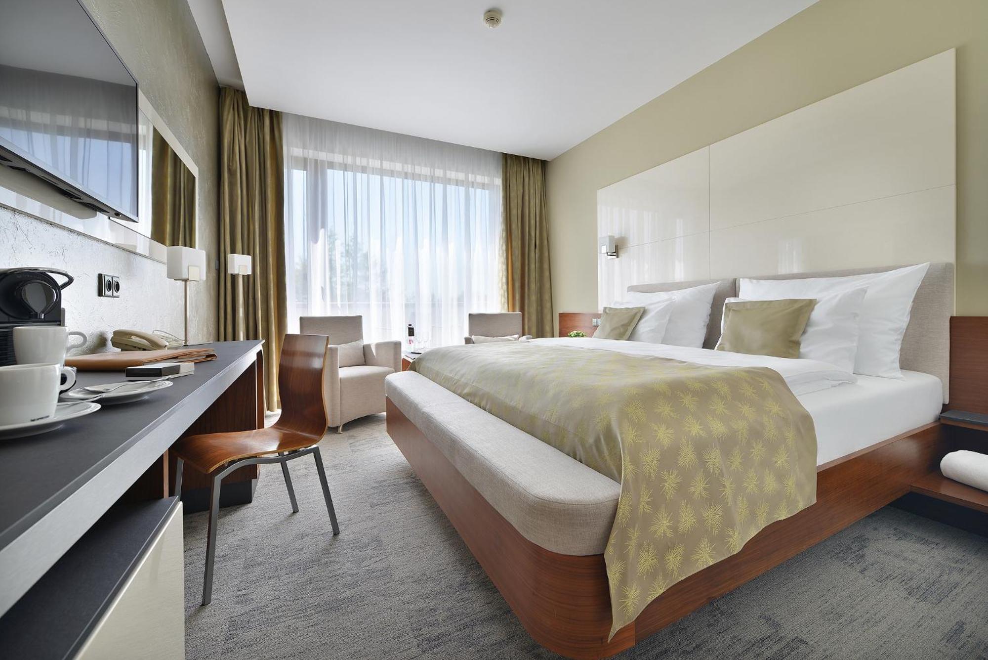 Wellness Hotel Diamant Hluboká nad Vltavou Εξωτερικό φωτογραφία