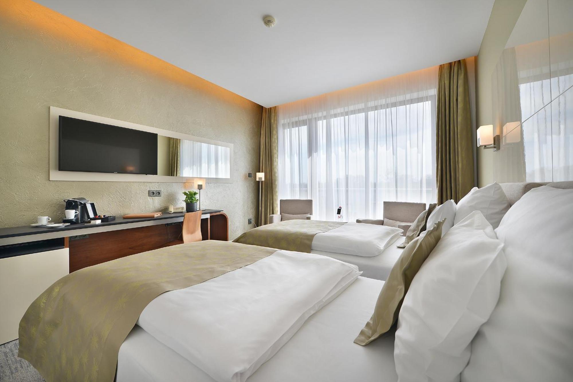 Wellness Hotel Diamant Hluboká nad Vltavou Εξωτερικό φωτογραφία