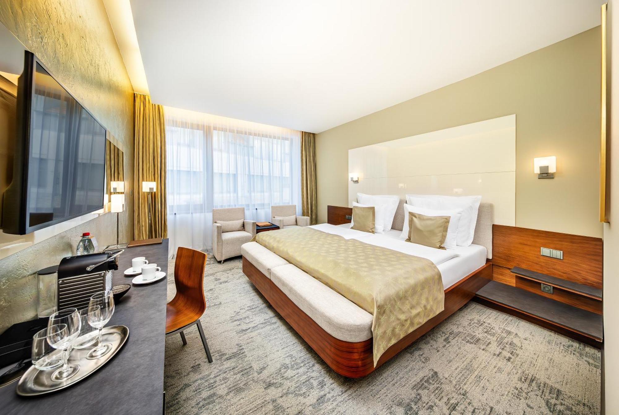 Wellness Hotel Diamant Hluboká nad Vltavou Εξωτερικό φωτογραφία