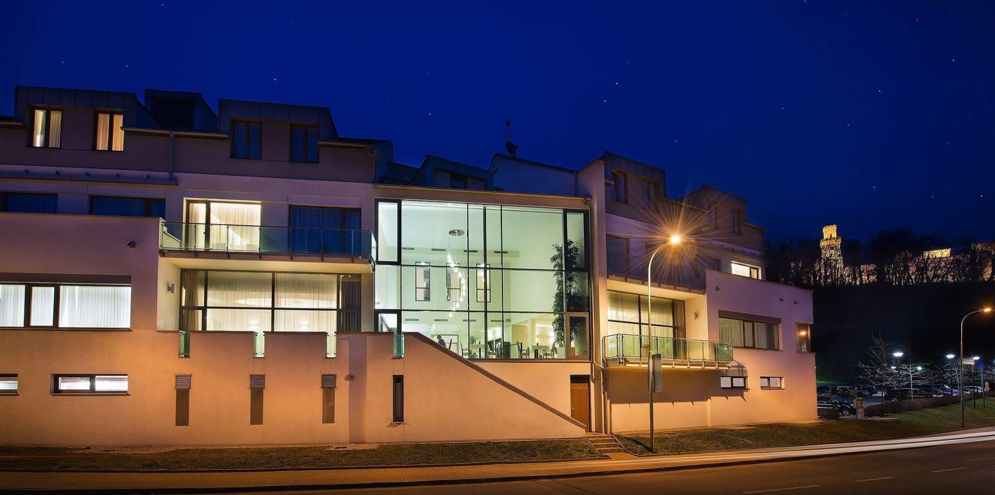 Wellness Hotel Diamant Hluboká nad Vltavou Εξωτερικό φωτογραφία