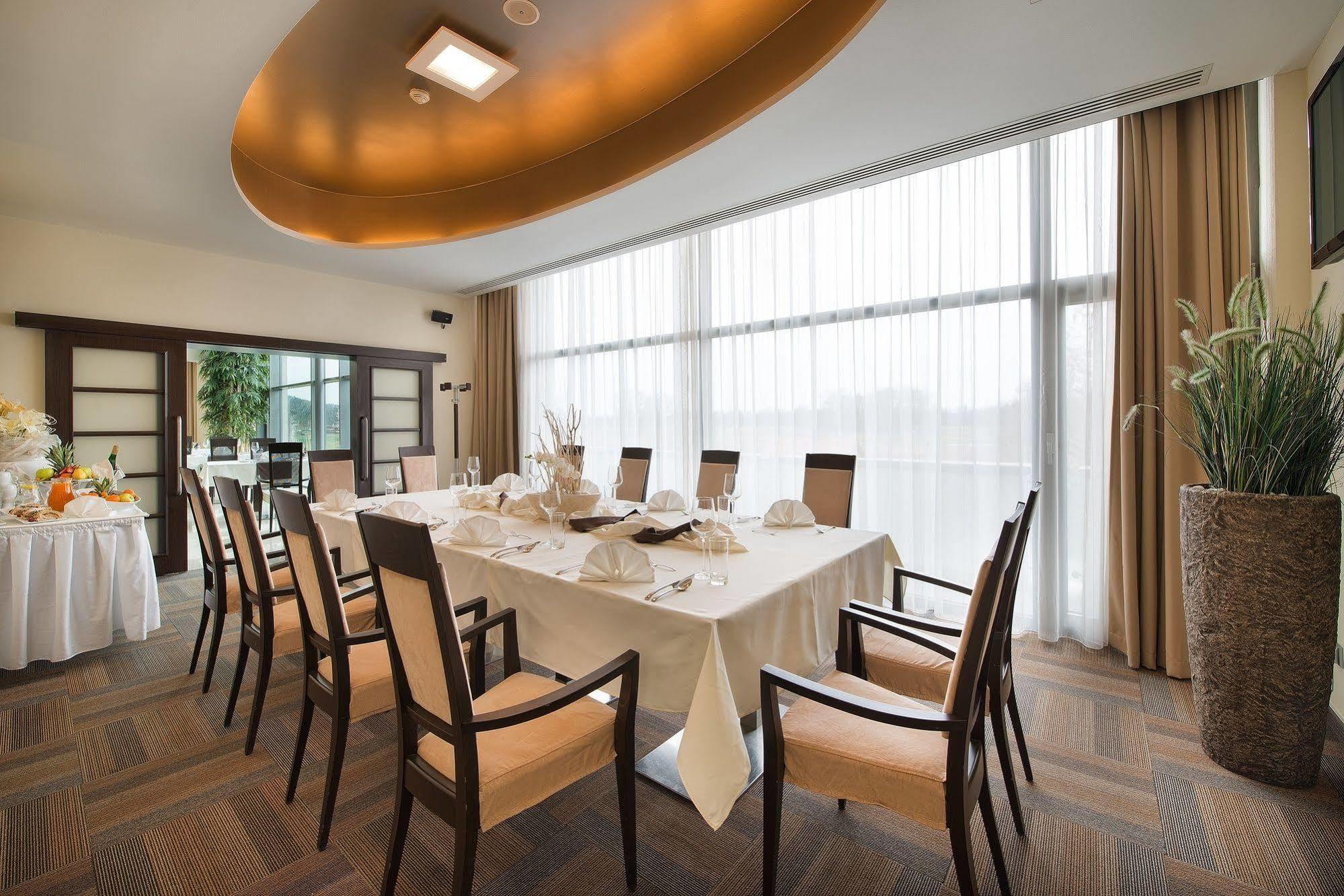 Wellness Hotel Diamant Hluboká nad Vltavou Εξωτερικό φωτογραφία
