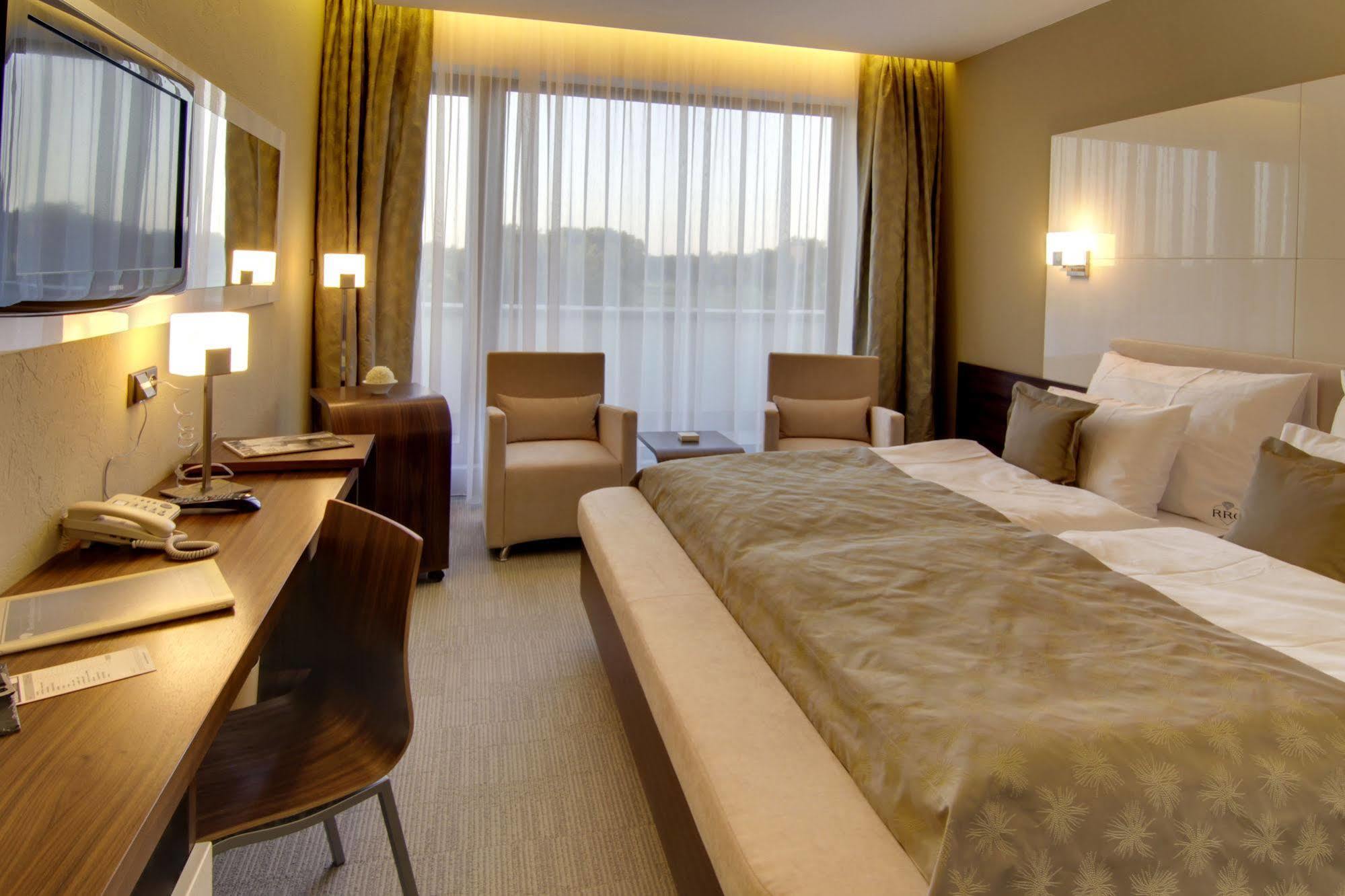 Wellness Hotel Diamant Hluboká nad Vltavou Εξωτερικό φωτογραφία