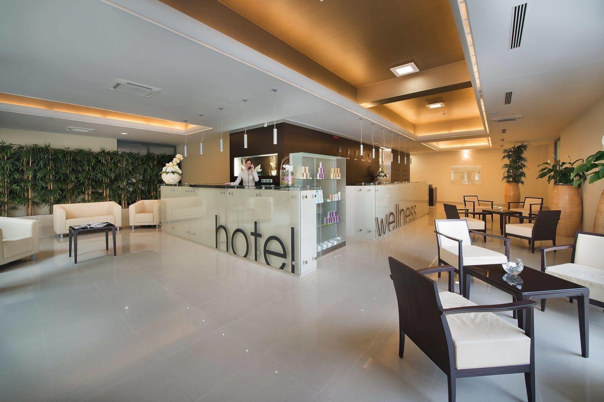 Wellness Hotel Diamant Hluboká nad Vltavou Εξωτερικό φωτογραφία